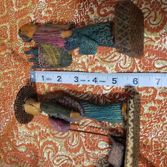 Bundle of Couple Figurine Souvenirs from Diff. Countries - Picture 9 of 13